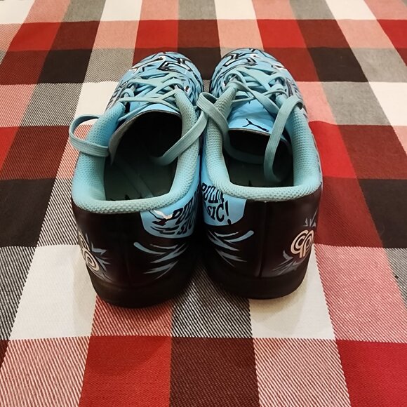 PUMA x Christian Pulisic CP10 Ultra Play Turf Soccer Cleats – Big Kid 3.5 (EU 35 - Picture 4 of 8